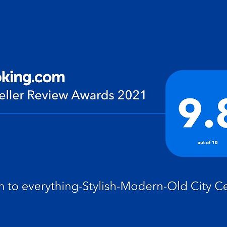 5 Min To Everything-Stylish-Modern-Old City Center ブラショフ エクステリア 写真